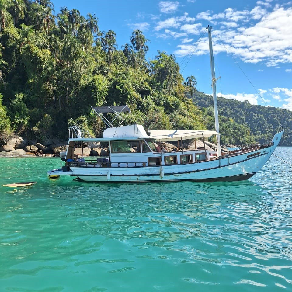 ESCUNA PRIVATIVO PARATY Geladeira & Fogão Abordo
