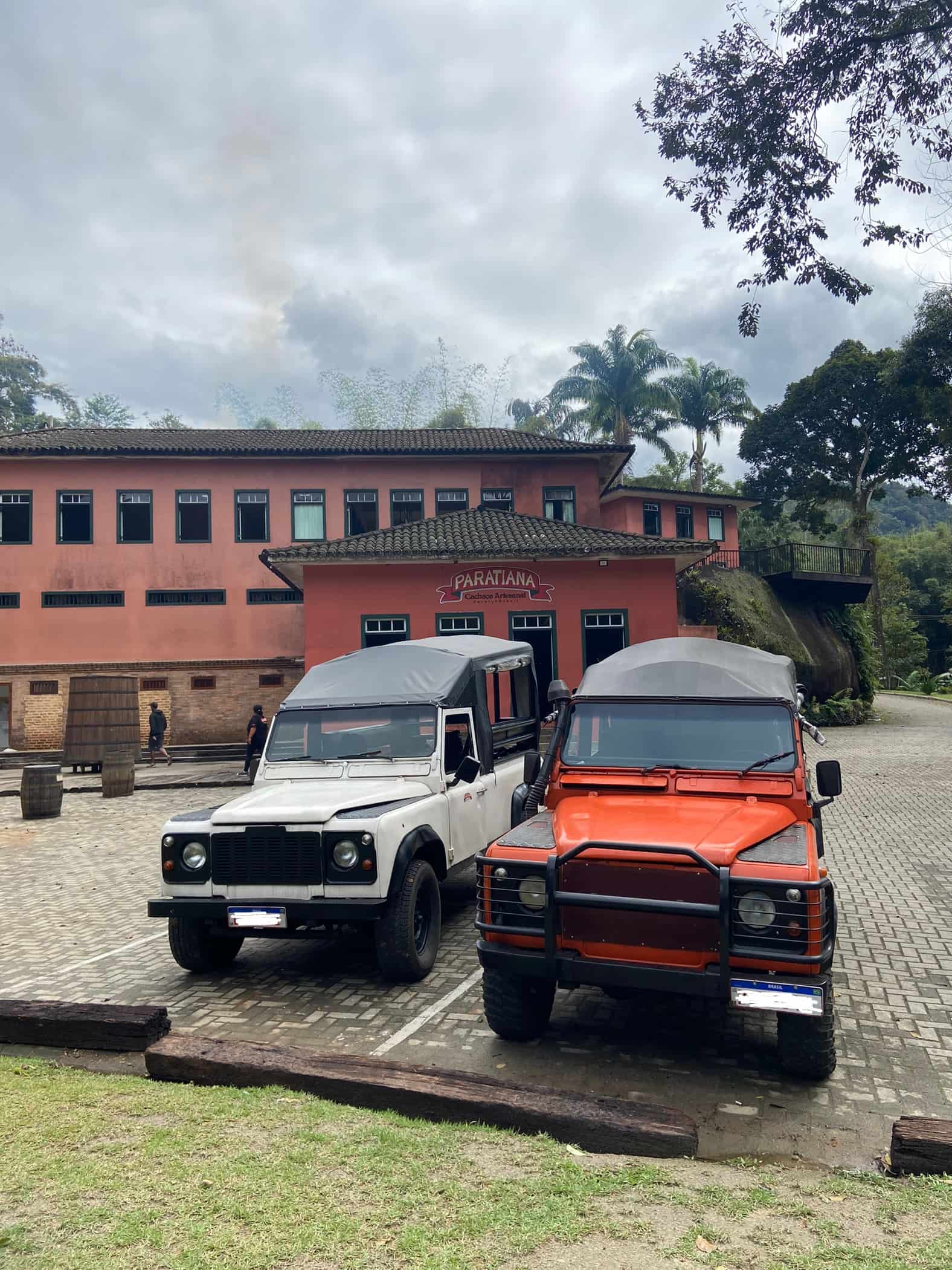 JEEP PARATY PRIVATIVO Roteiro Pedra Branca ou Penha 