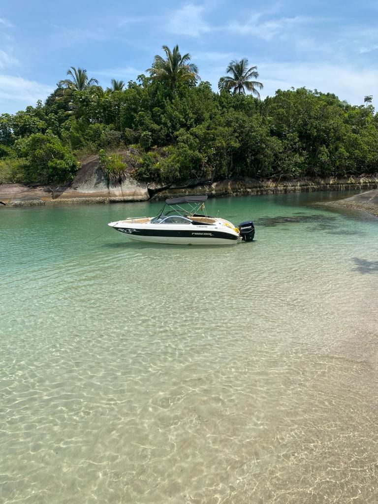 LANCHA PRIVATIVA PARATY Snorkel & Cooler com gelo