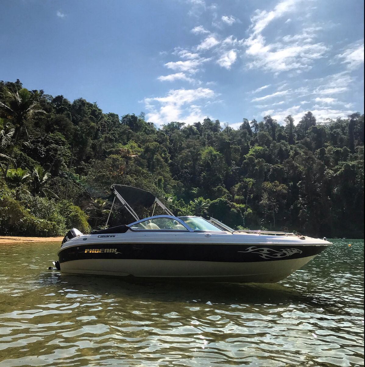 LANCHA PRIVATIVA PARATY Snorkel & Cooler com gelo