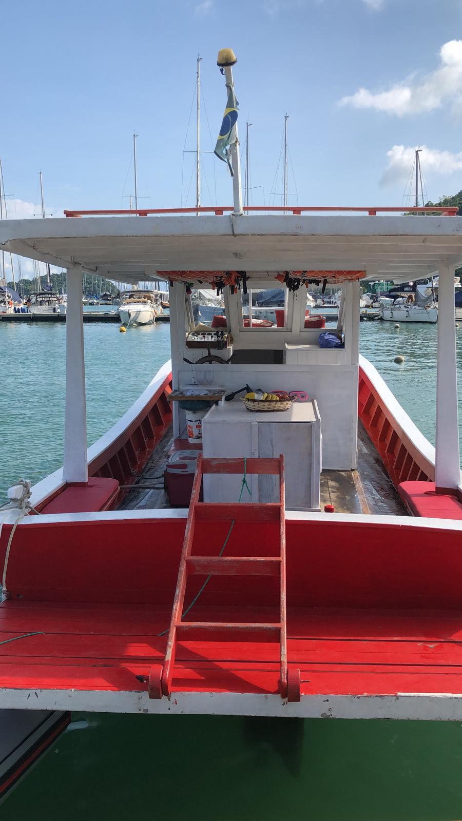 BARCO PRIVATIVO PARATY Churrasqueira & Toilet Abordo