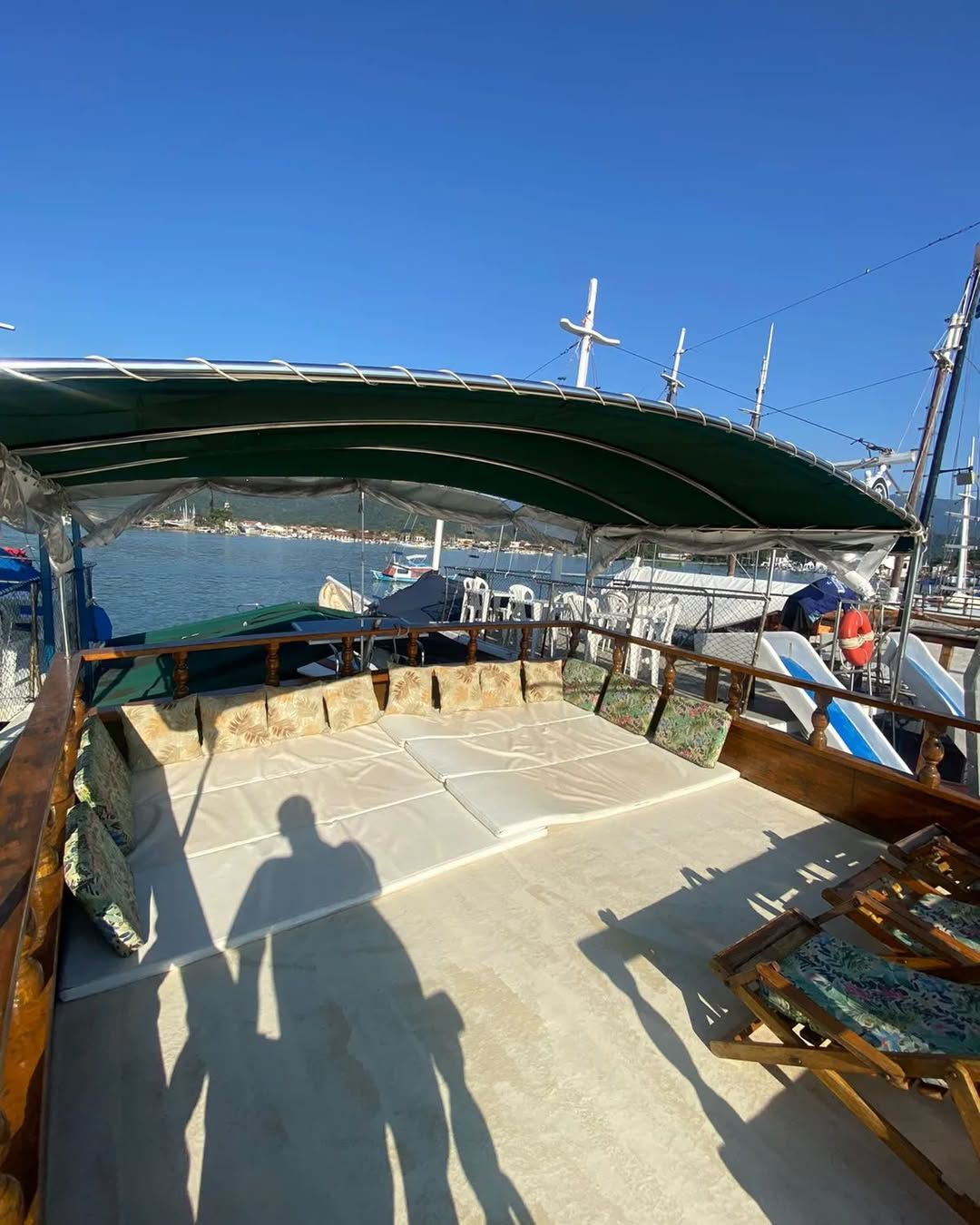 BARCO PRIVATIVO PARATY Churrasqueira & toilet Abordo