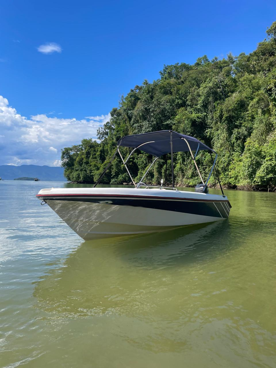 LANCHA PRIVATIVA PARATY Snorkel & Cooler Abordo